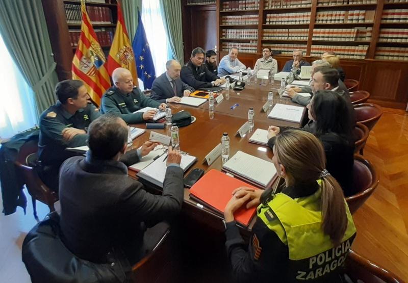 La subdelegación en Zaragoza retoma el grupo de trabajo contra los talleres ilegales de reparación de vehículos en la provincia
