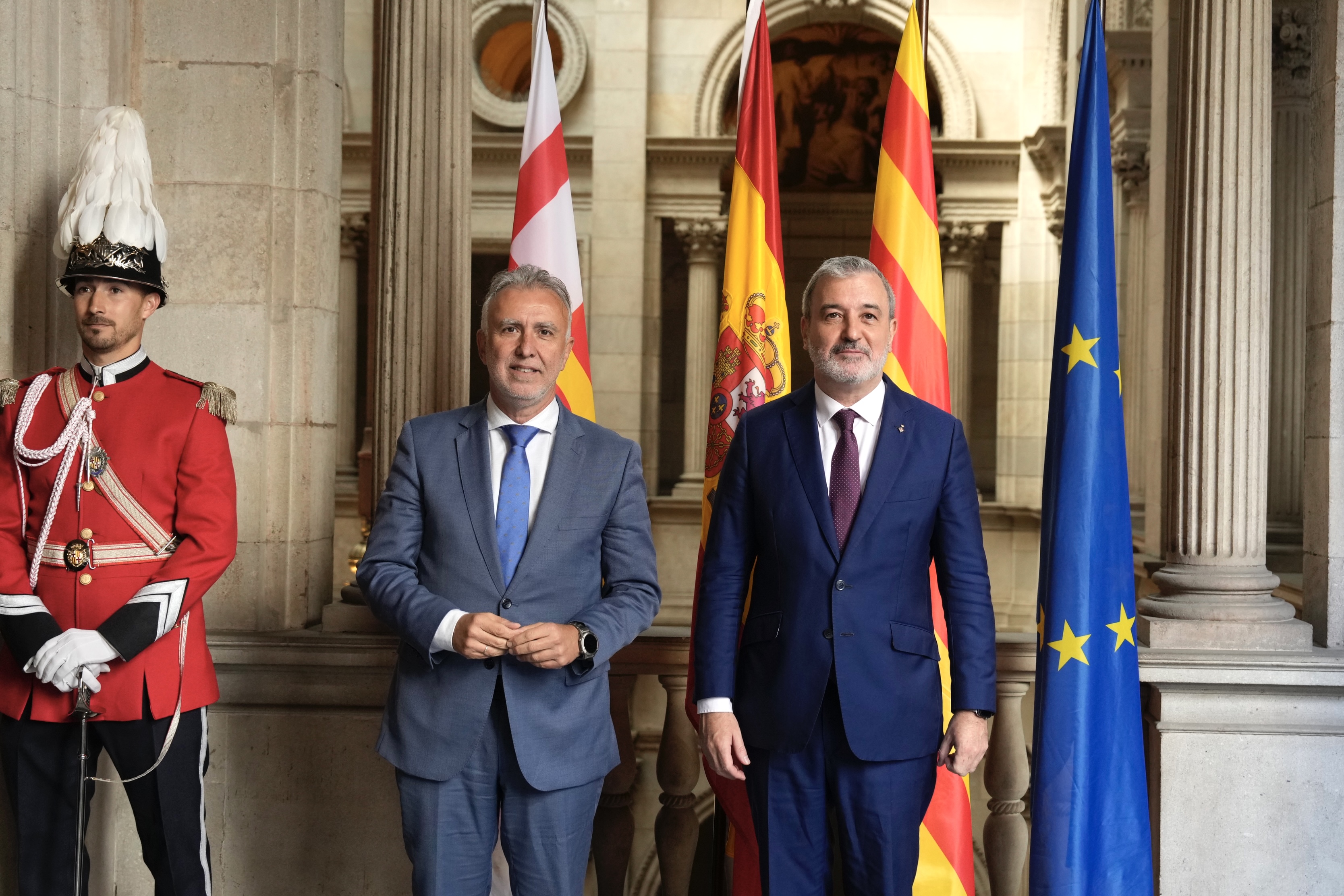 El ministro de Política Territorial y Memoria Democrática visita Barcelona y Hospitalet de Llobregat y se reúne con sus respectivos alcaldes