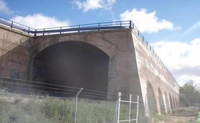 Mitma licita las obras de reparación del puente que cruza la línea de ferrocarril Zaragoza-Teruel en la carretera N-234 (km 133,5)