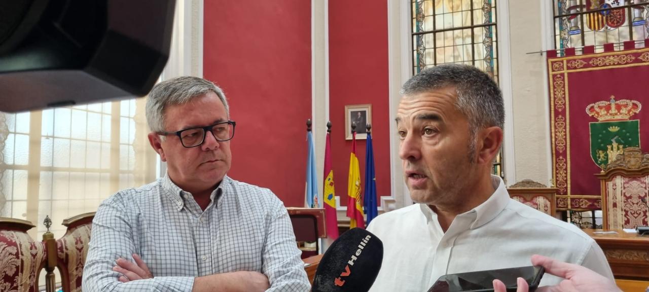 El subdelegado del Gobierno en Albacete hace un llamamiento a los hellineros y hellineras para que tengan una Feria de prudencia y respeto