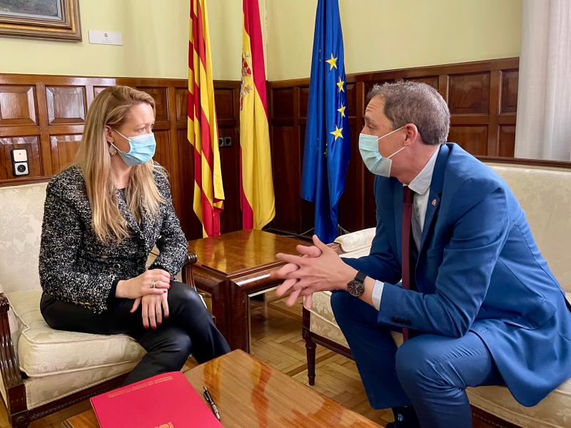 La delegada del Govern, Maria Eugènia Gay, realitza una visita institucional a Lleida
