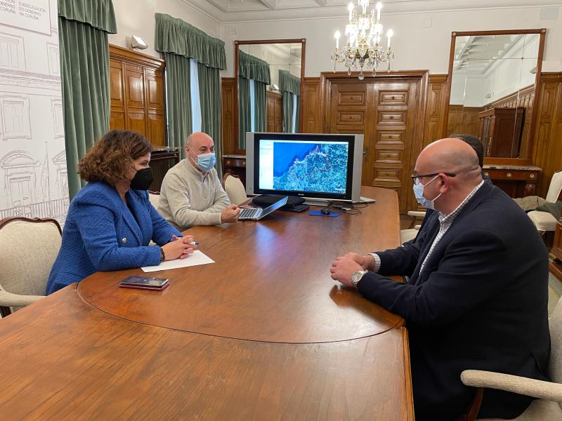 María Rivas e o alcalde de Valdoviño avanzan na conectividade do municipio para continuar a mellora dos servizos