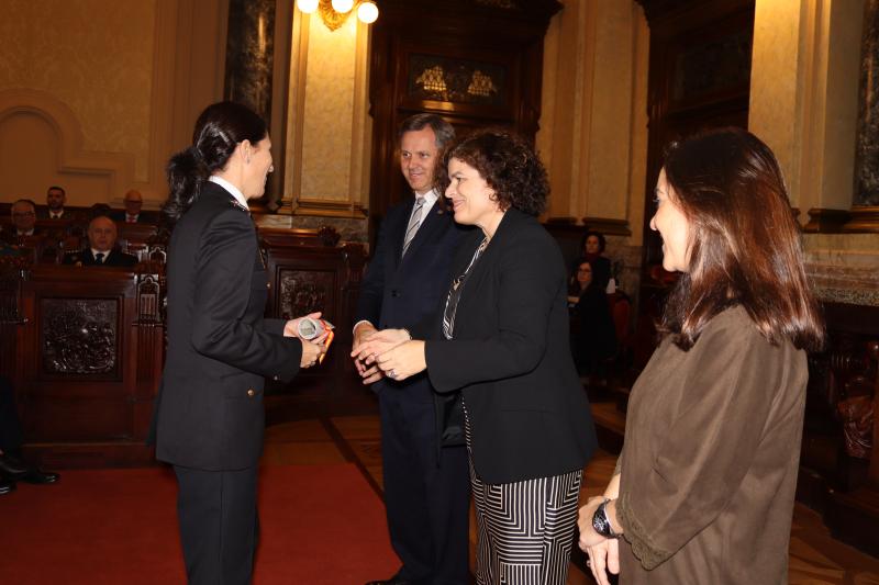 María Rivas chama no Día da Constitución a seguir os “exemplos de cidadanía democrática” do oito condecoracións ao Mérito outorgadas a persoas e colectivos da provincia da Coruña