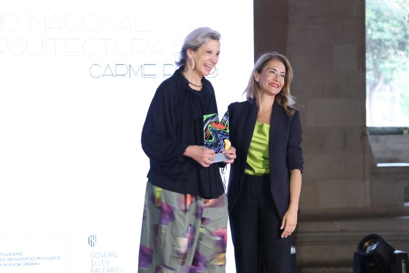 Raquel Sánchez elogia la generosa y participativa arquitectura de Carme Pinós y su visión de la ciudad como un espacio de convivencia