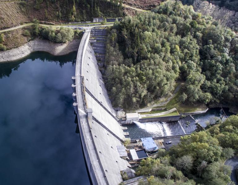 Hugo Morán preside la firma del convenio para la construcción de la conducción alternativa del Canal Bajo del Añarbe con una inversión prevista de 36 millones de euros