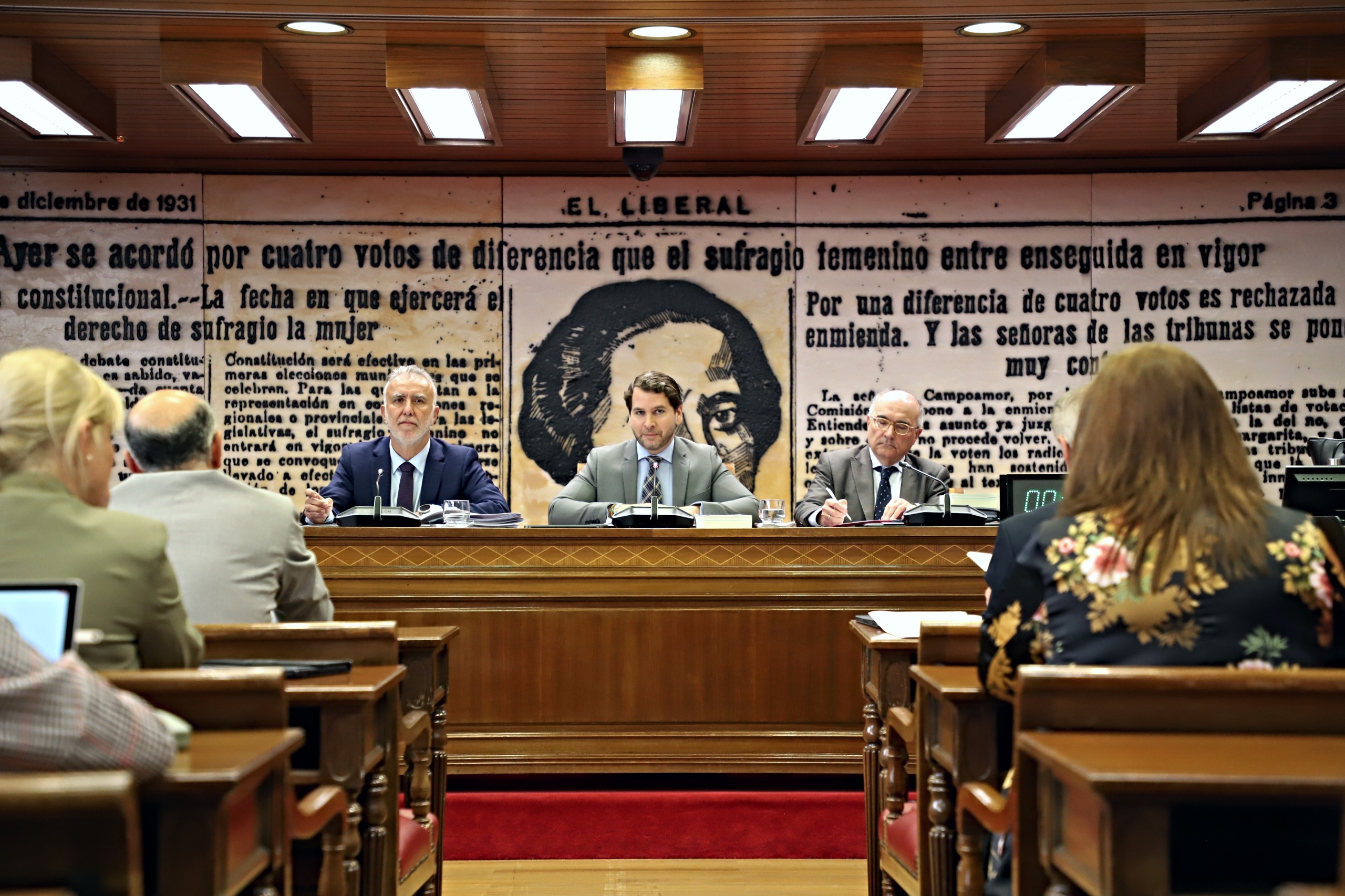 Torres insta a la oposición a llegar a un acuerdo para la reforma de la financiación a las entidades locales