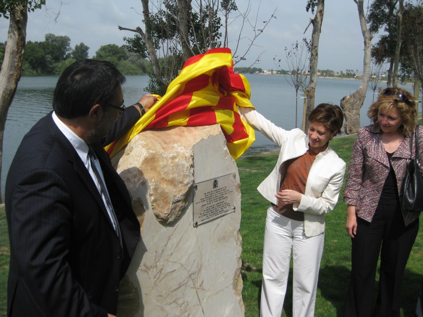 Elena Espinosa, ha inaugurat dues actuacions mediambientals als marges del riu Ebre, a
Tarragona, en les que el MARM ha invertit més d'11,4 milions d'euros
