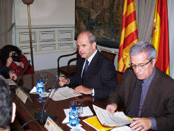 El Govern i la Generalitat acorden el traspàs dels serveis de trens regionals a Catalunya
