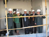 El Delegado del Gobierno en Andalucía y la Alcaldesa de Castilleja de la Cuesta visitan las obras de la nueva casa-cuartel de la Guardia Civil