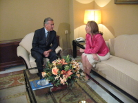 El Delegado del Gobierno en Andalucía recibe a la Presidenta del Parlamento andaluz
