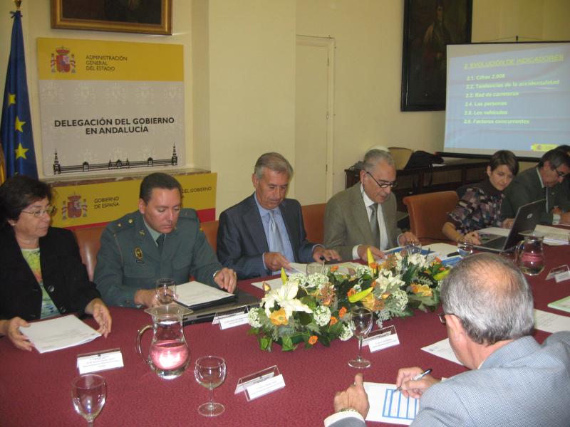El Delegado del Gobierno en Andalucía presidió la Comisión Autonómica de Tráfico y Seguridad de la Circulación Vial