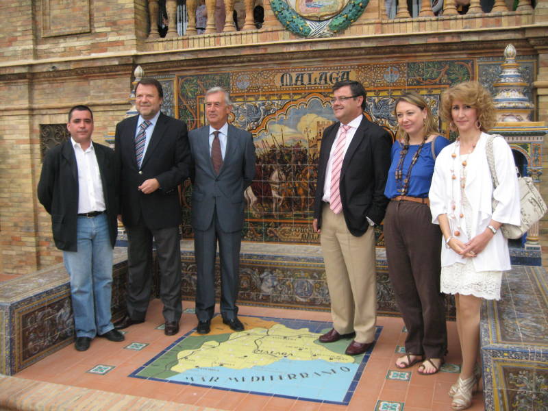 El Delegado del Gobierno, el Alcalde de Sevilla y el Subdelegado del Gobierno en Sevilla visitan los trabajos de restauración  