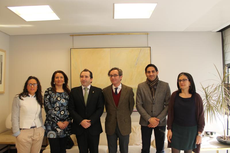 La delegada del Gobierno en Andalucía y el alcalde de Almonte se reúnen con el secretario de Estado de Cultura en Madrid