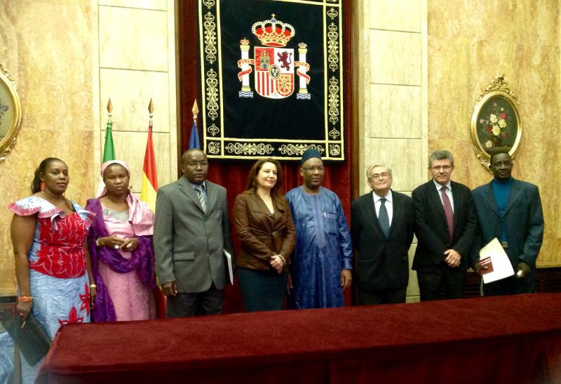 La delegada del Gobierno se reúne con el cónsul general de Senegal en España