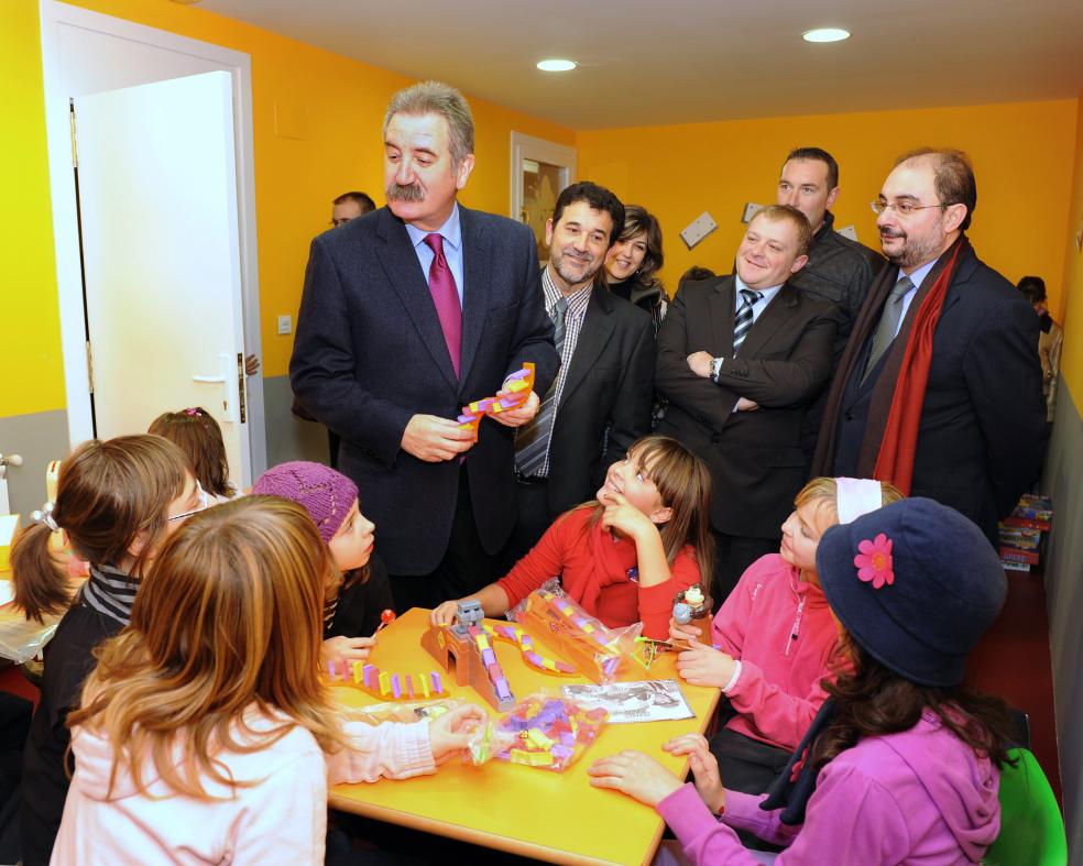 Borja abre la Ciudad del Menor financiada con el Fondo Estatal de Inversión Local