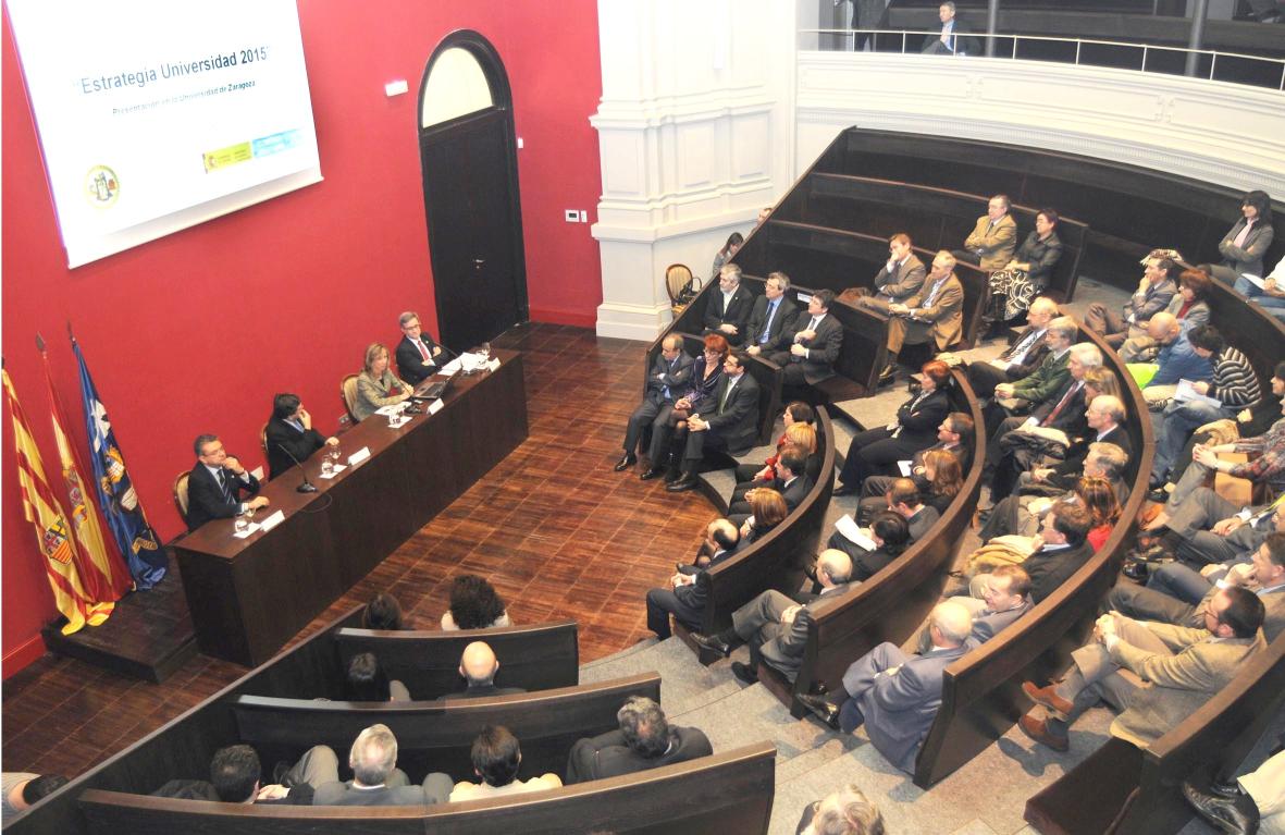 La ministra de Ciencia e Innovación  presenta la Estrategia Universidad 2015 en la Universidad de Zaragoza 