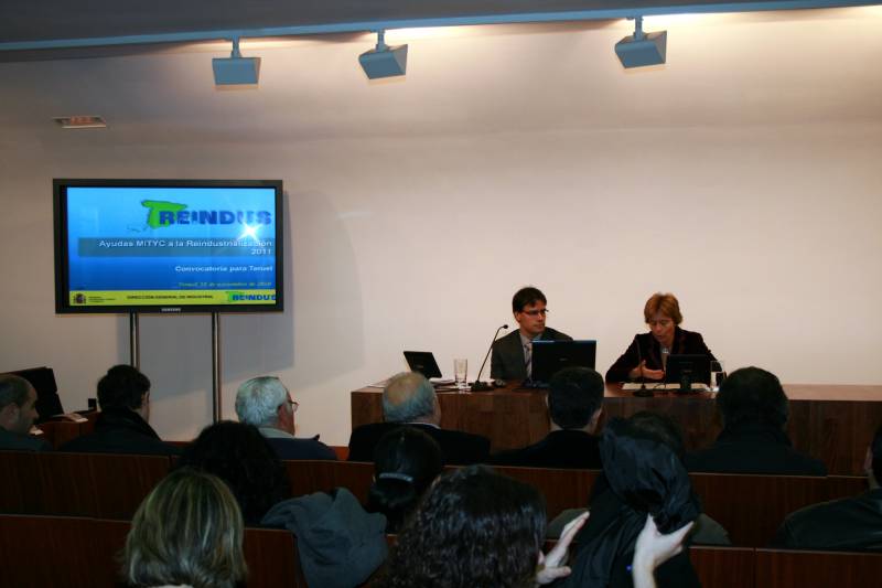 El Ministerio de Industria, Turismo y Comercio  realiza una jornada informativa de las ayudas del año 2011 del programa de reindustrialización dentro del Plan de Actuación Específico para Teruel