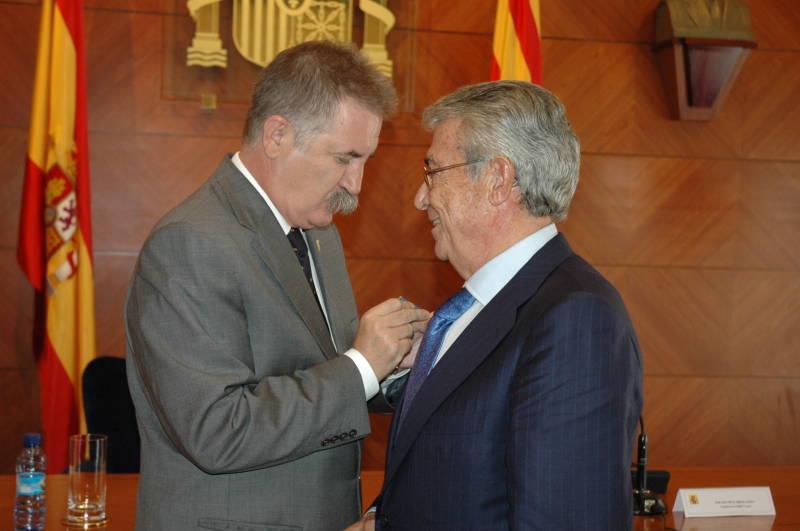 José Emilio Jimeno recibe la Medalla al Mérito en el Trabajo