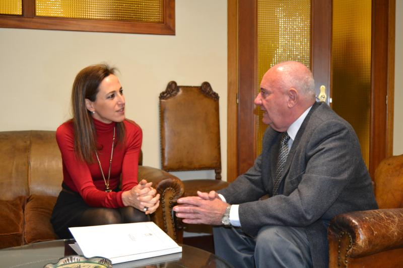 La Subdelegada del Gobierno, María Teresa Lacruz,  se reúne con el Presidente de la Cámara Agraria