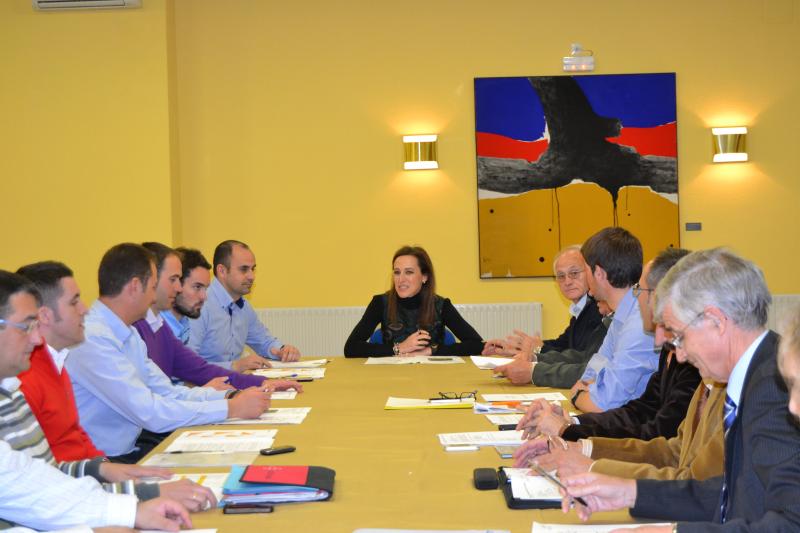 María Teresa Lacruz preside la primera reunión de coordinación del operativo de seguridad de la XII Marcha Cicloturista de la Ribagorza
