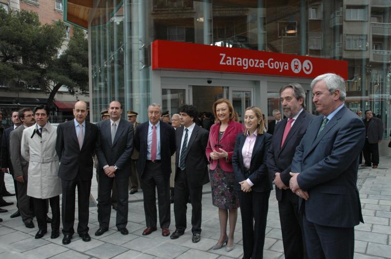 La ministra de Fomento inaugura la nueva estación de cercanías de Zaragoza - Goya 
