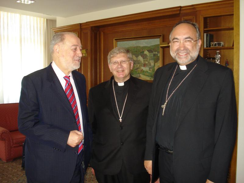 Visita del Obispo Auxiliar de Oviedo.