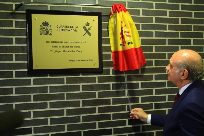 El ministro del Interior, Jorge Fernández Díaz, inauguro el nuevo acuartelamiento de la Guardia Civil de Sama de Langreo.
