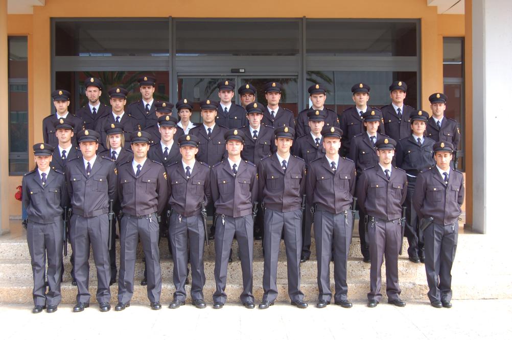 Los alumnos de la XXIV Promoción de la Escala Básica incorporados a la Jefatura Superior Cantabria que reforzarán el dispositivo de seguridad de la 'Operación Verano' 