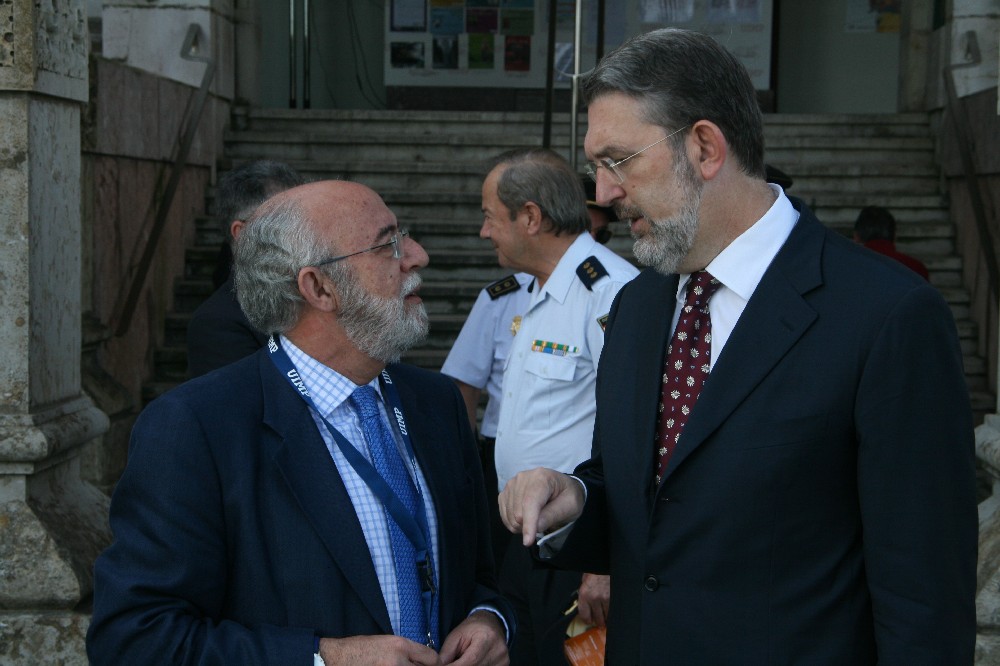 El delegado del Gobierno y el comisario general Miguel Ángel Santano