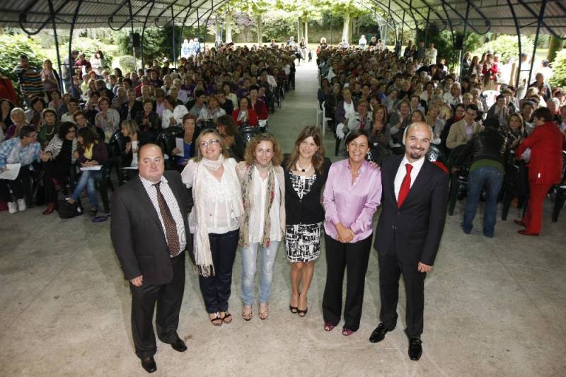 Bibiana Aídocompartió inquietudes con 600 mujeres del programa ‘Espacio Propio’ y firmó un convenio para la igualdad de oportunidades entre la juventud cántabra