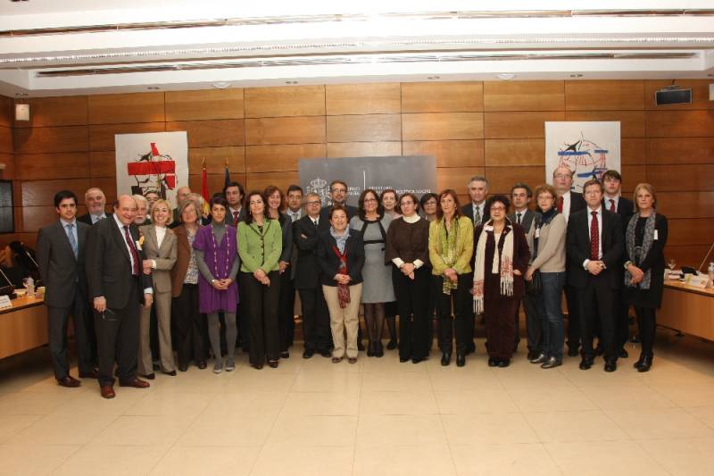 Foto de familia de la Conferencia Sectorial del Plan Nacional sobre Drogas, celebrada hoy en la sede del ministerio de Sanidad , Política Social e Igualdad