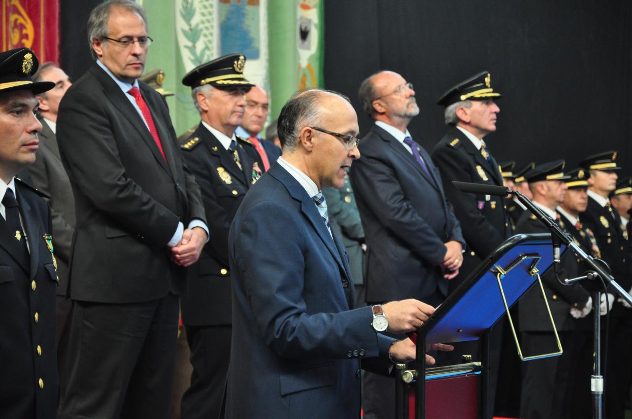  El delegado del Gobierno preside en Valladolid los actos conmemorativos del Día de la Policía 2012