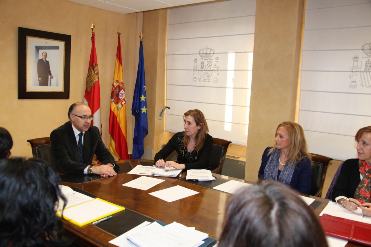 Ramiro Ruiz Medrano preside una reunión de la Unidad de Coordinación de la Delegación del Gobierno en Castilla y León y las unidades de Violencia de Género de las nueve subdelegaciones