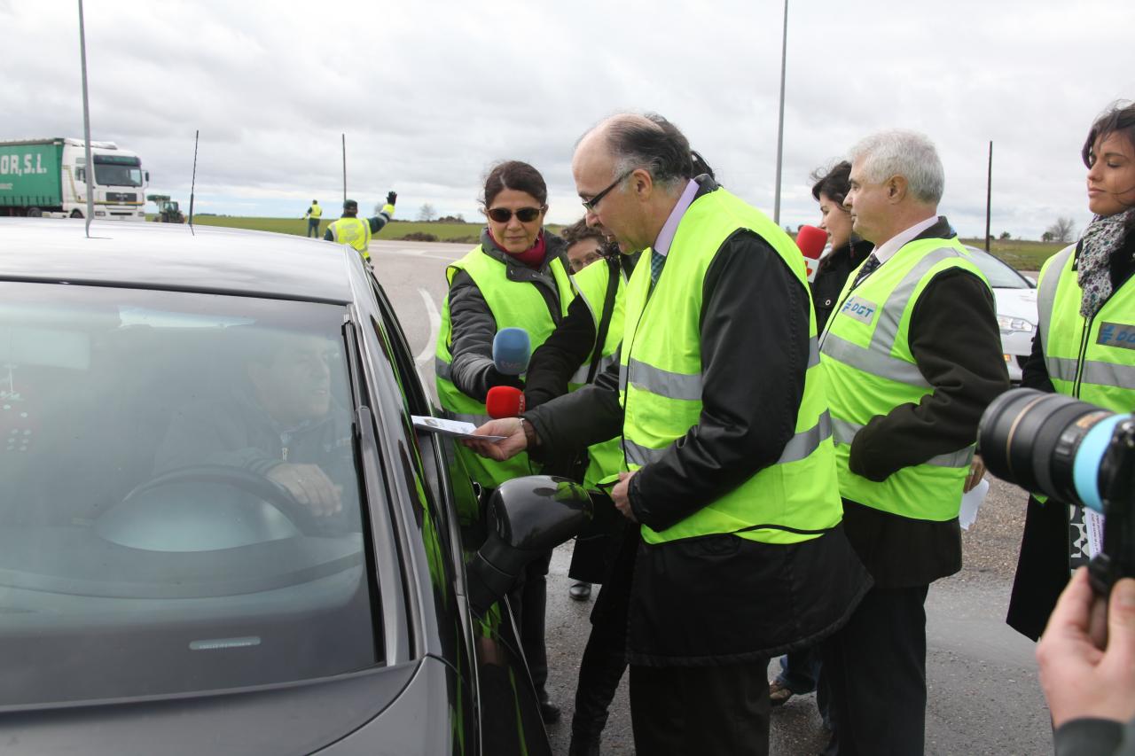 Tráfico pone en marcha el dispositivo especial de control del uso del cinturón y de los sistemas de retención infantil entre el 11 y 17 de marzo con 45.000 controles previstos en las carreteras de Castilla y León