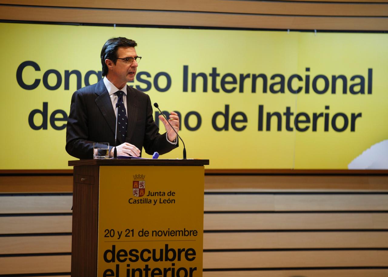 El ministro de Industria, Energía y Turismo participa en el I Congreso Internacional de Turismo de Interior que se celebra en Valladolid 