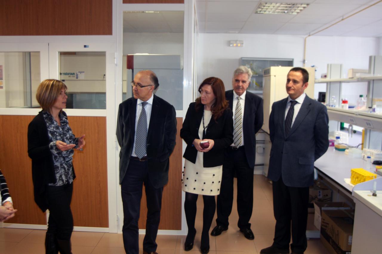 El delegado del Gobierno en Castilla y León visita el Centro para la Calidad de los Alimentos (CCA), de Soria, que tiene participación destacada en el programa nacional Listeria Cero