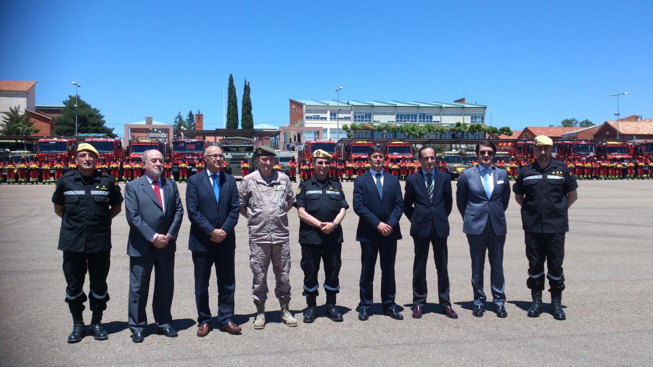 Visita de los delegados del Gobierno en Castilla y León, Asturias, Cantabria y Galicia al V Batallón de Intervención en Emergencias de la UME, en León