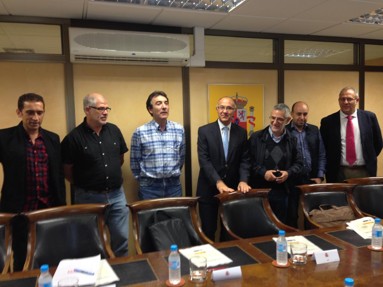 El delegado del Gobierno recibe a dirigentes de CCOO y UGT, en la ronda de reuniones sobre los Presupuestos Generales del Estado 2015 con los agentes sociales y económicos de Castilla y León
