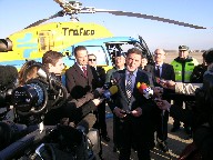 El delegado del Gobierno presidió la presentación del nuevo servicio de helicópteros de la DGT en Castilla y León