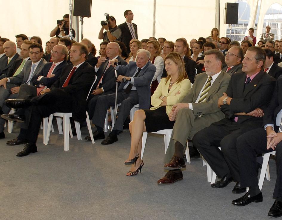 El delegado del Gobierno acompañó al presidente Zapatero en su visita a la factoría de Wafers