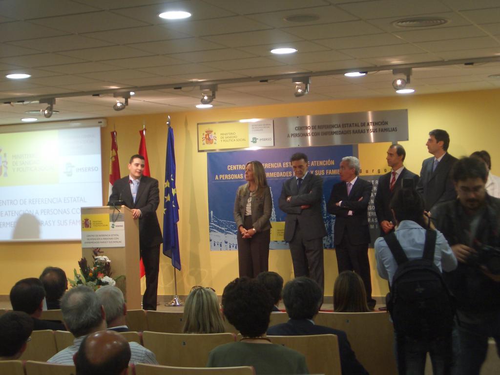 Trinidad Jiménez inaugura en Burgos el Centro de Referencia Estatal (CRE) de Enfermedades Raras 