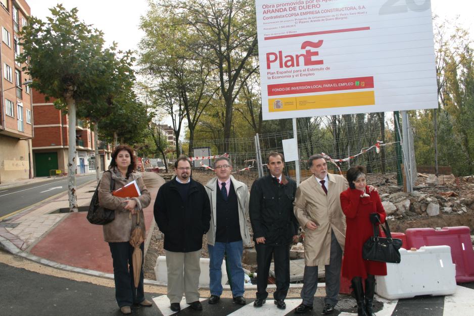 El delegado del Gobierno y el alcalde de Aranda de Duero (Burgos) visitan obras del Fondo de Inversión Local