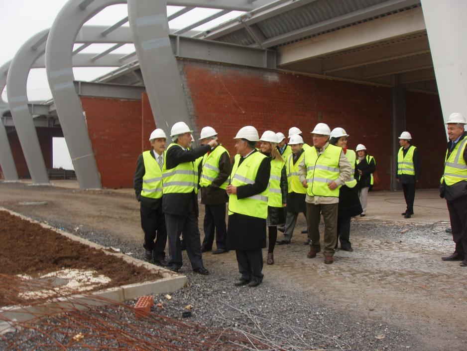 El delegado del Gobierno en Castilla y León visita las obras de la nueva Terminal del Aeropuerto de León, aparcamiento y plataforma de estacionamiento de aeronaves