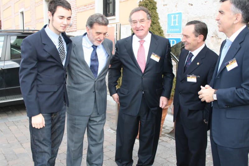El delegado del Gobierno asistió en Arroyo (Valladolid) a la asamblea general de Empresa Familiar de Castilla y León