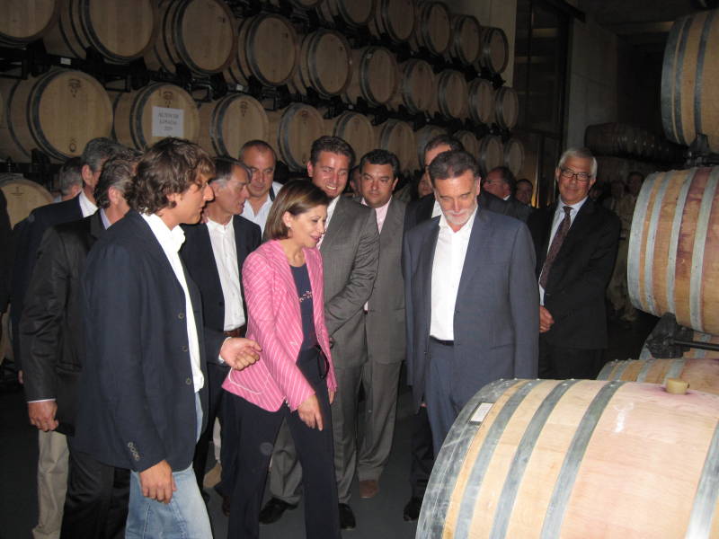 La Ministra de Medio Ambiente y Medio Rural y Marino destaca la importancia de mantener la estrategia de fomento de la calidad en el sector vitivinícola español
