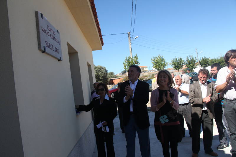 El delegado del Gobierno ha inaugurado esta mañana el centro socio-cultural de Salce, obra cofinanciada por el Plan E