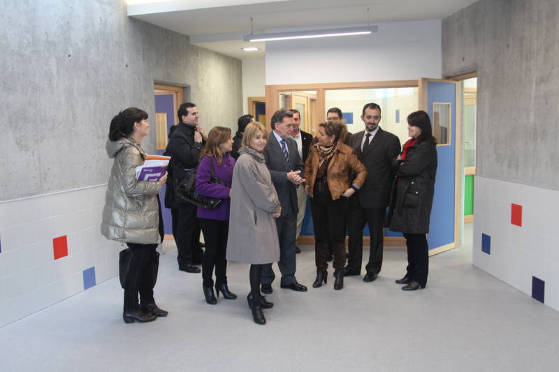 El delegado del Gobierno visita las obras de la nueva escuela infantil del barrio de La Candelaria, en Zamora 