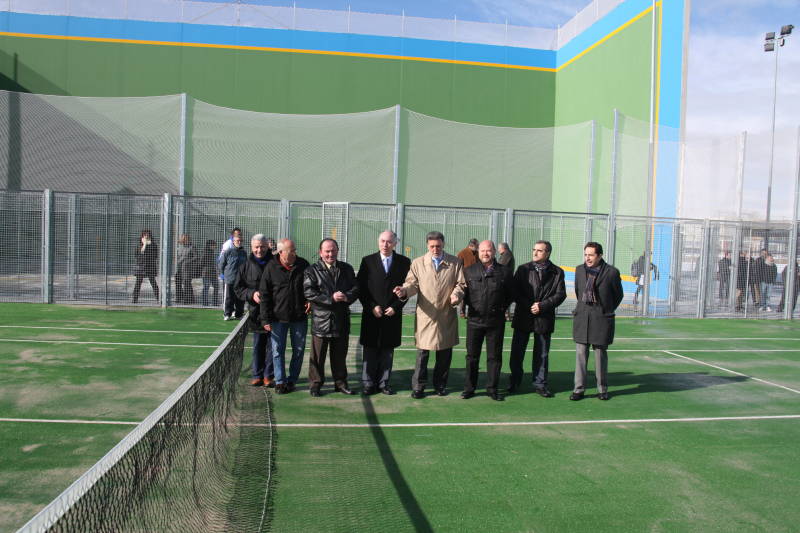 Alejo y el alcalde de Palencia visitan las nuevas instalaciones deportivas de Campos Góticos y Ave María 