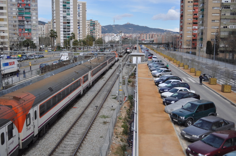 Concluyen los trabajos de urbanización de la avenida de Vilanova, en el barrio del Gornal