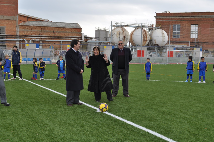 El Delegado del Gobierno en Cataluña inaugura el campo de fútbol de Malgrat de Mar 